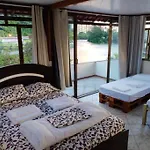 Refugio A Beira Da Lagoa - Rj